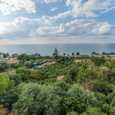 Casa Gallizza Con Vista Mare By Wonderful Italy アパート